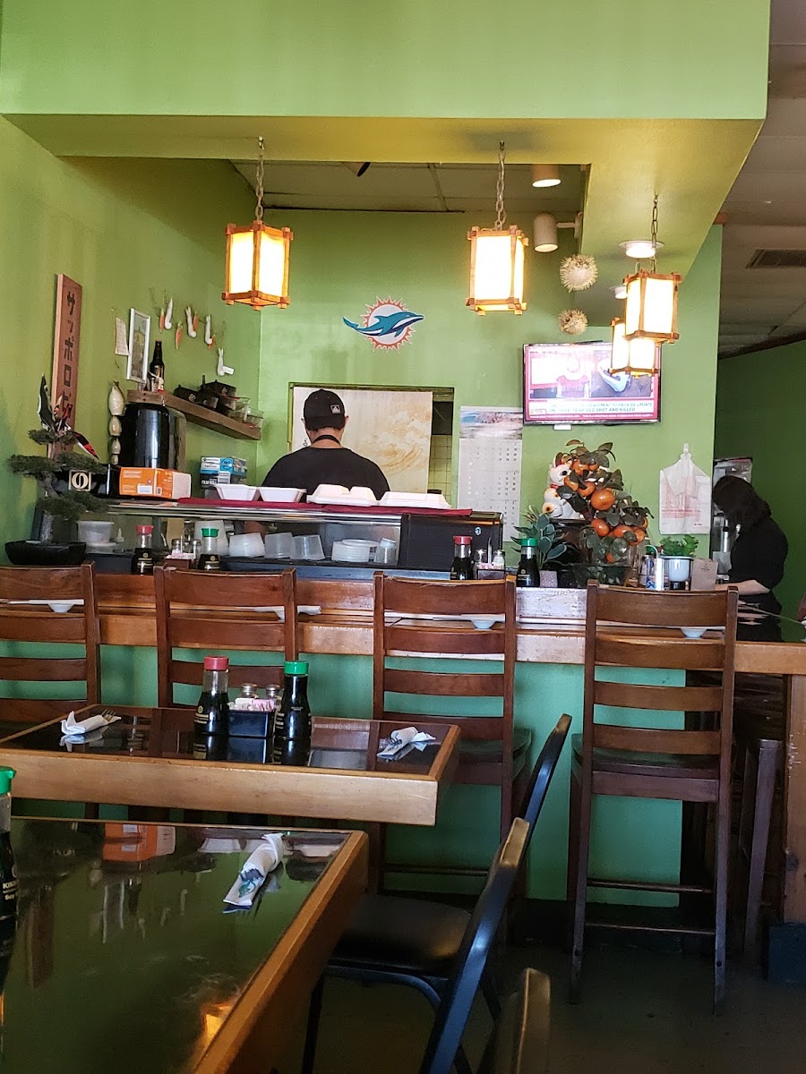 Asahi Japanese Restaurant And Sushi Bar